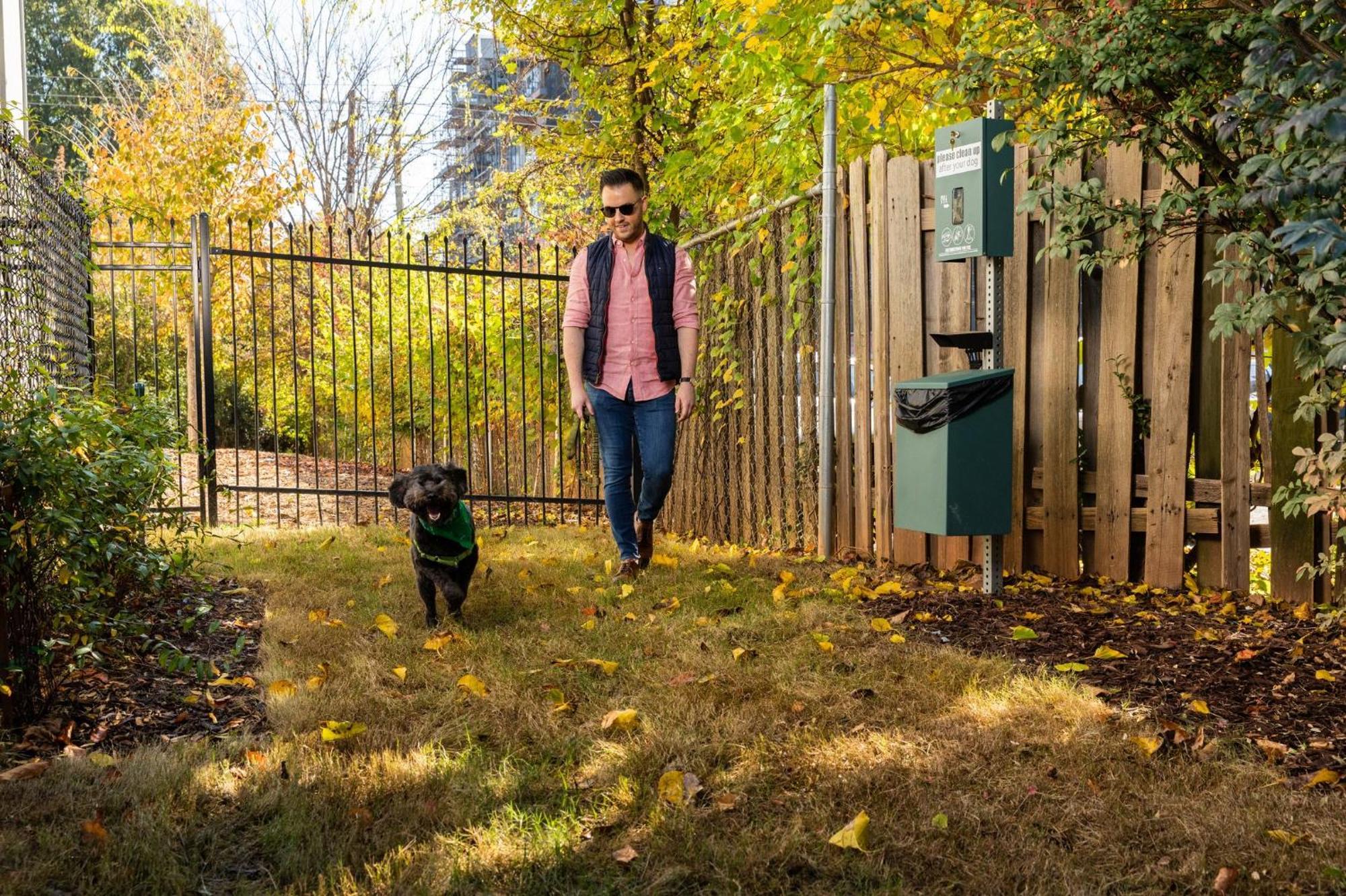 Voco The Darwin - Atlanta Midtown By Ihg Hotell Exteriör bild